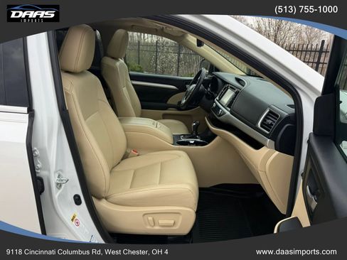 Used 2019 Toyota Highlander XLE image 34