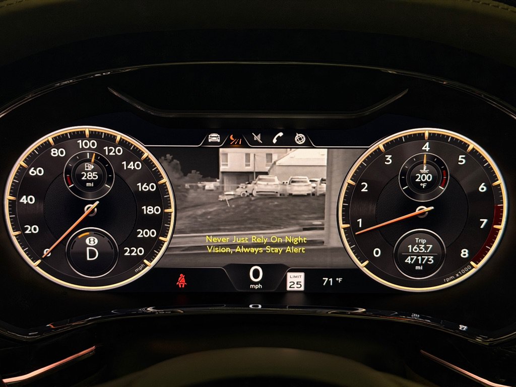 Used 2021 Bentley Flying Spur V8 AWD/4WD image 31