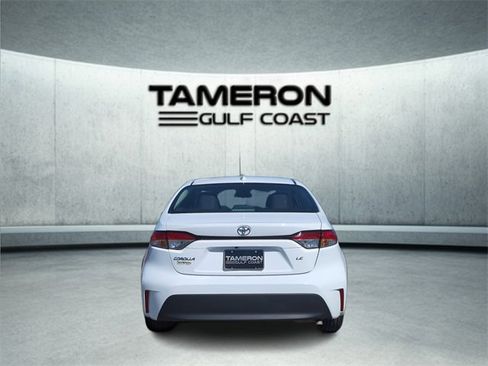 Used 2024 Toyota Corolla LE image 4