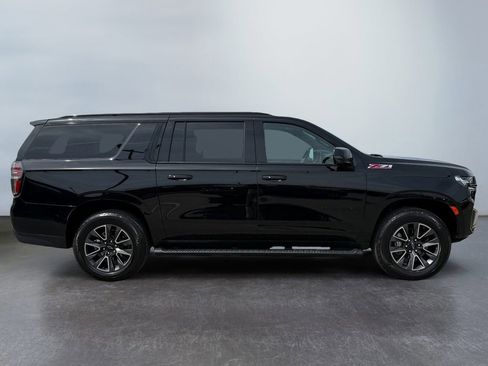 Used 2023 Chevrolet Suburban Z71 w/ Off-Road Capability Package AWD/4WD image 2