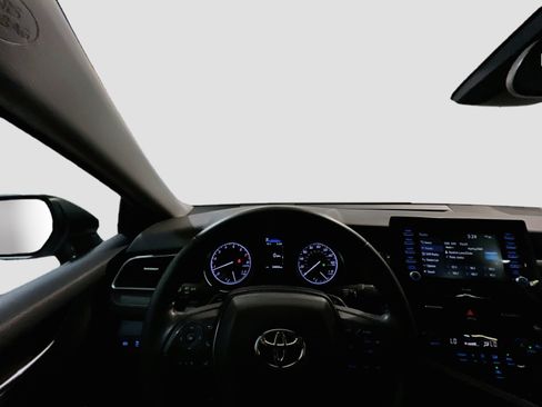Used 2023 Toyota Camry SE FWD image 7