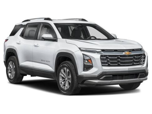 Used 2026 Chevrolet Equinox LT FWD image 9