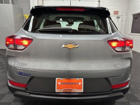 Used 2024 Chevrolet TrailBlazer LS AWD/4WD image 9