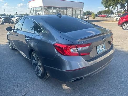 Used 2018 Honda Accord Touring image 5
