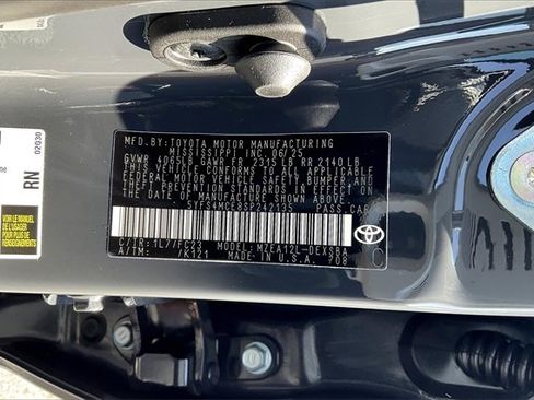 Used 2025 Toyota Corolla SE image 35