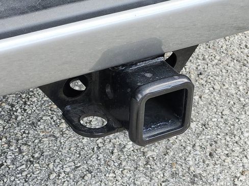 Certified 2024 Chevrolet Silverado 1500 Custom RWD image 10