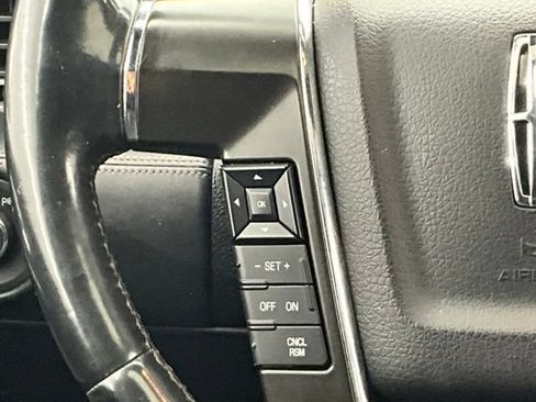 Used 2017 Lincoln Navigator Reserve AWD/4WD image 21