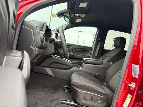 Used 2024 Chevrolet Colorado Trail Boss w/ Advanced Trailering Package AWD/4WD image 14