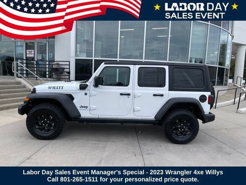 Used 2023 Jeep Wrangler Unlimited w/ Cold Weather Group AWD/4WD image 2