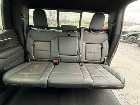 Used 2025 Chevrolet Silverado 1500 High Country w/ Midnight Edition image 14