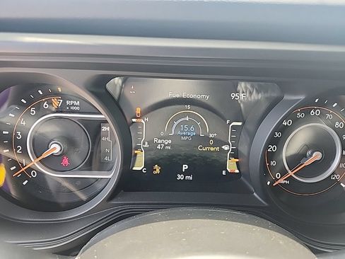 New 2026 Jeep Gladiator Overland AWD/4WD image 11