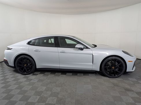 New 2026 Porsche Panamera 4 image 9