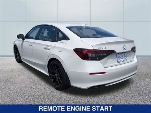 Used 2025 Honda Civic Sport image 3