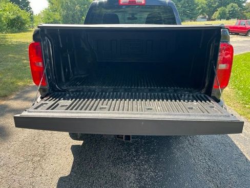 Used 2018 Chevrolet Colorado LT AWD/4WD image 6
