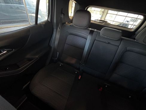 Used 2025 Chevrolet Equinox LT image 43