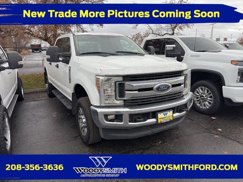 Used 2019 Ford F250 XLT w/ XLT Value Package image 1