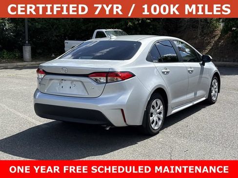 Used 2025 Toyota Corolla LE FWD image 2