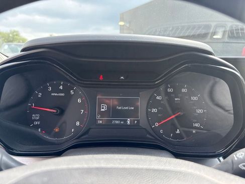 Used 2025 Chevrolet Trax LS FWD image 21