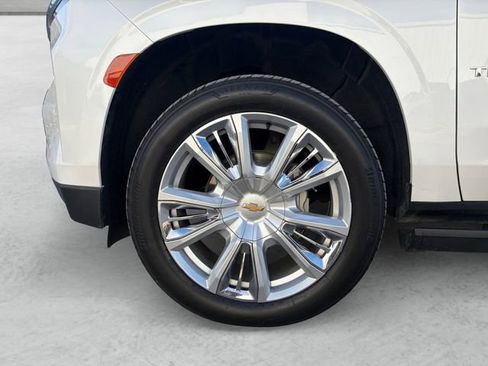 Used 2023 Chevrolet Tahoe High Country AWD/4WD image 23
