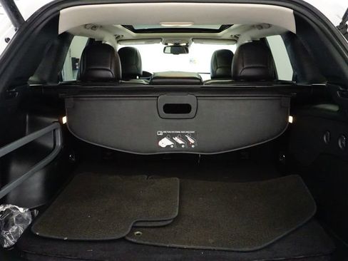 Used 2016 Jeep Cherokee Overland w/ Technology Group image 15