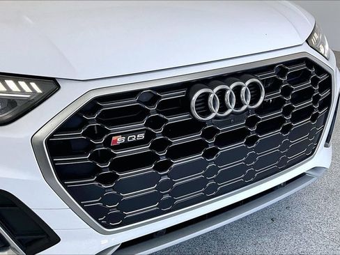 Used 2023 Audi SQ5 Prestige w/ Prestige Package image 35