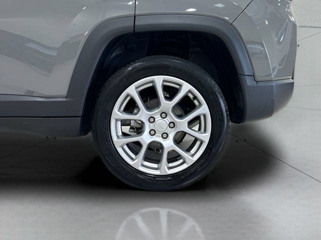 Used 2023 Jeep Compass Latitude AWD/4WD image 23