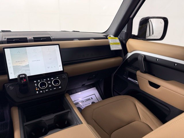 New 2026 Land Rover Defender 110 X-Dynamic SE AWD/4WD image 34