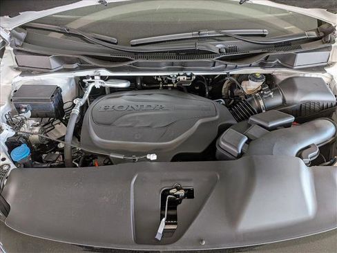 New 2026 Honda Odyssey Touring image 17