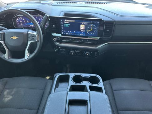 Used 2025 Chevrolet Silverado 1500 LT RWD image 4