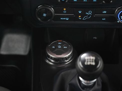 Used 2021 Ford Bronco Black Diamond image 19