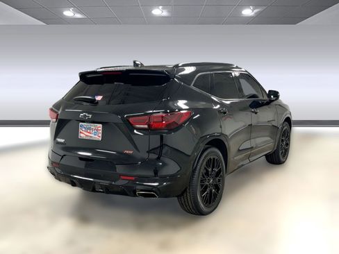 Certified 2023 Chevrolet Blazer RS w/ Driver Confidence II Package image 8