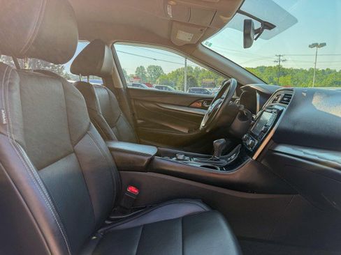 Used 2017 Nissan Maxima 3.5 SV FWD image 20