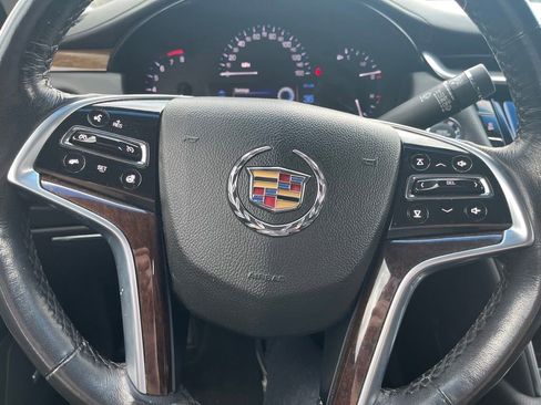 Used 2013 Cadillac XTS Luxury AWD/4WD image 10