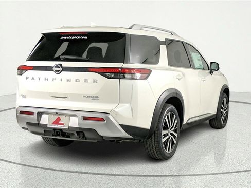 Used 2023 Nissan Pathfinder Platinum w/ Cargo Package AWD/4WD image 3