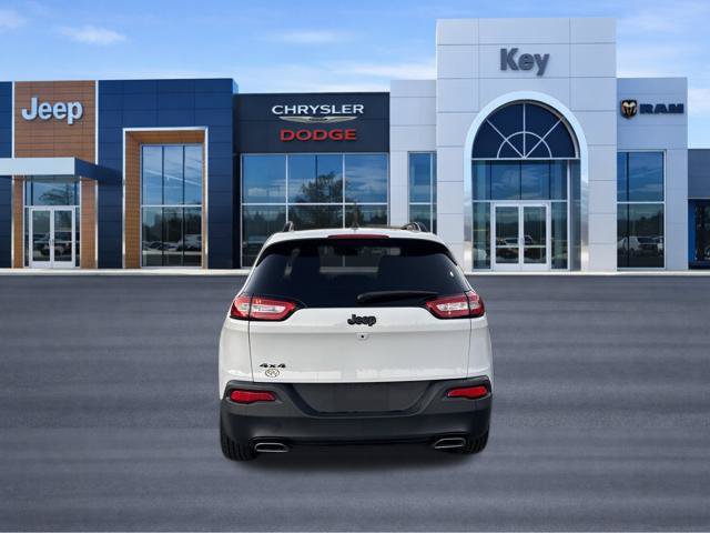 Used 2016 Jeep Cherokee Sport w/ Cold Weather Group AWD/4WD image 4