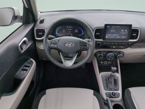 New 2026 Hyundai Venue SEL FWD image 15