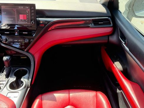 Used 2022 Toyota Camry XSE w/ Navigation Upgrade Package FWD image 18