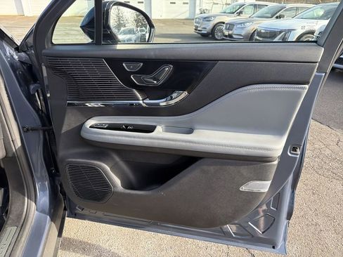 Certified 2022 Lincoln Corsair AWD w/ Premium Package image 14