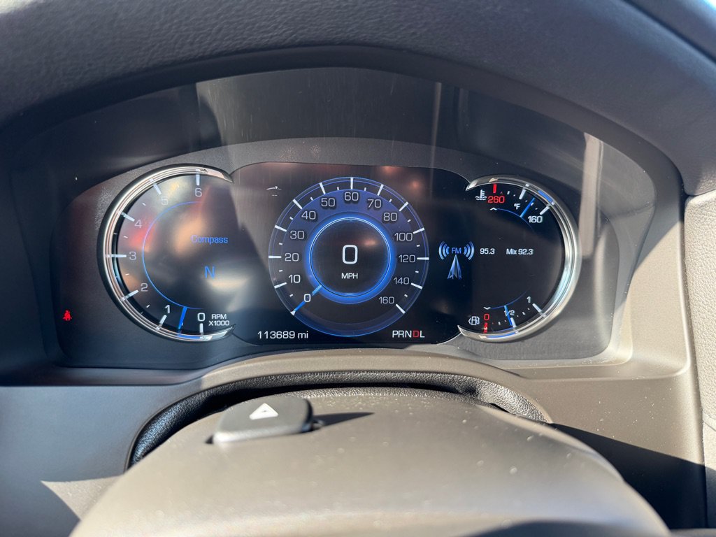 Used 2018 Cadillac Escalade ESV Premium Luxury AWD/4WD image 32