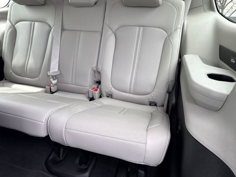 Used 2022 Jeep Wagoneer Series III image 16