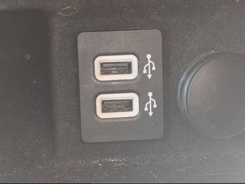 Used 2019 Lincoln Continental Premiere FWD image 22