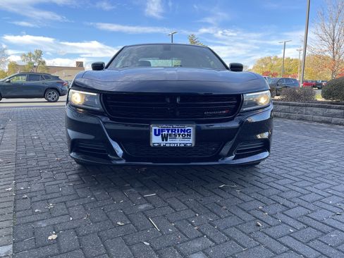 Used 2022 Dodge Charger SXT w/ Leather Interior Group image 9