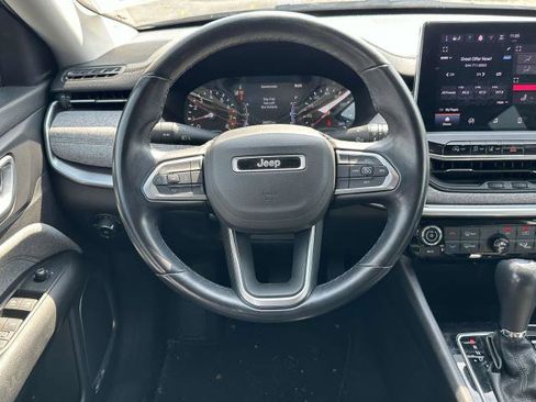 Certified 2022 Jeep Compass Latitude image 15