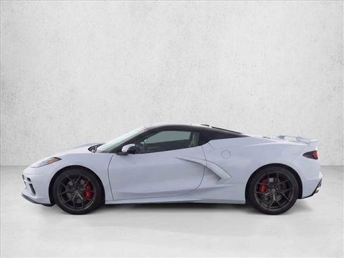 Used 2021 Chevrolet Corvette Stingray Premium Conv w/ Z51 Performance Package image 4
