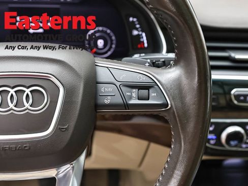 Used 2019 Audi Q7 3.0T Prestige w/ Prestige Package AWD/4WD image 16