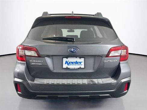 Used 2018 Subaru Outback 2.5i Limited AWD/4WD image 5
