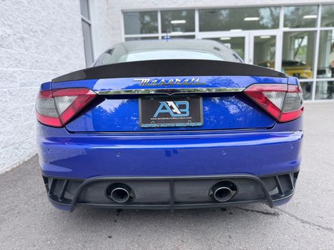 Used 2015 Maserati GranTurismo Sport RWD image 21