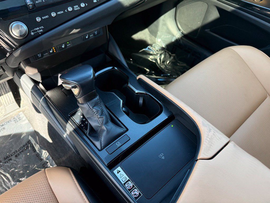 Used 2023 Lexus ES 350 w/ Premium Package FWD image 14
