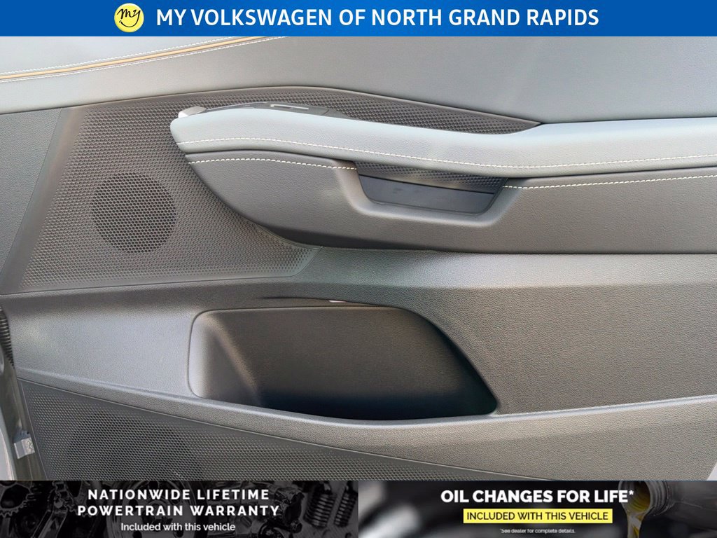 New 2027 Volkswagen Atlas SEL R-Line AWD/4WD image 24