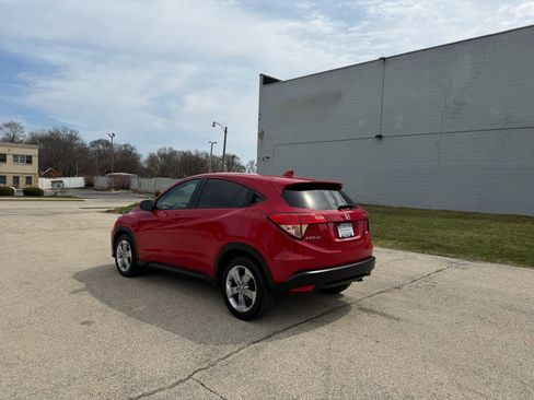 Used 2018 Honda HR-V LX image 5